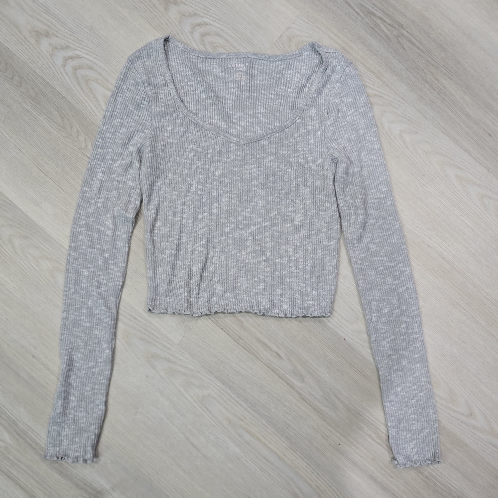 American Eagle Whoa So Soft Cropped Scoop Vneck Sweater Size NWOT